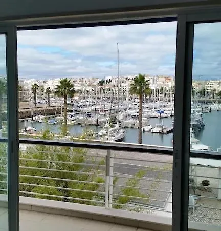 Marina With Pool Access * Lagos