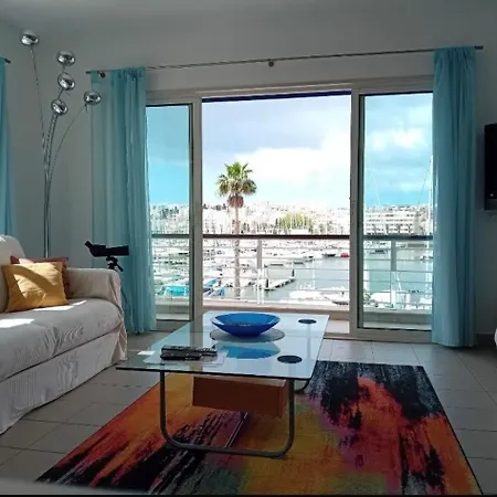 Apartment Marina With Pool Access Lagos